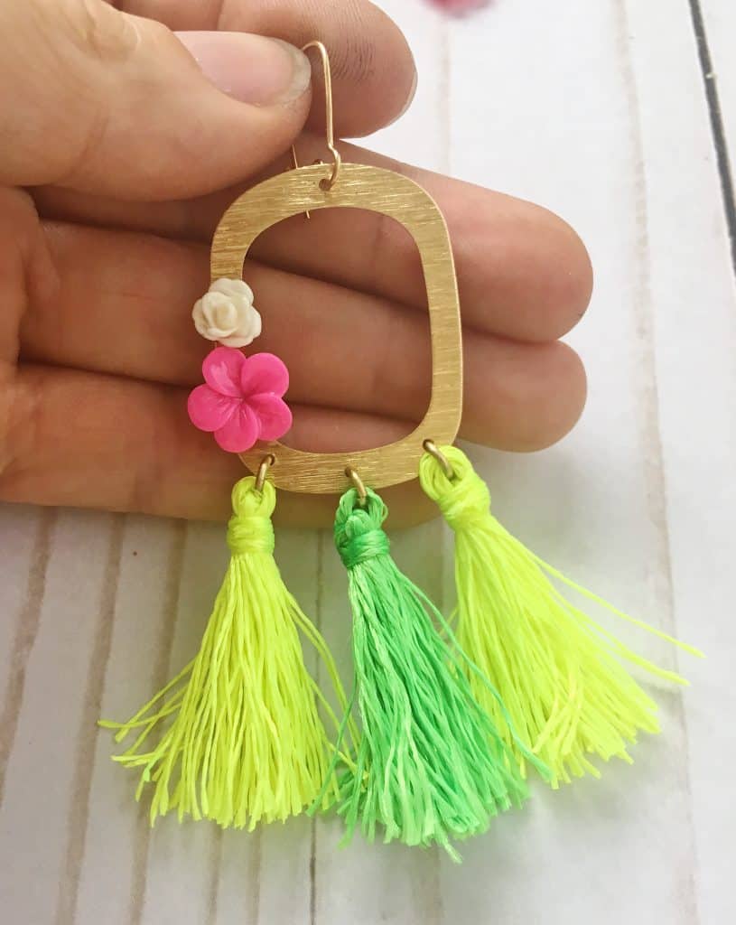 Crochet flower tassel earrings - Special Edition - Shop my daughters  Earrings & Clip-ons - Pinkoi