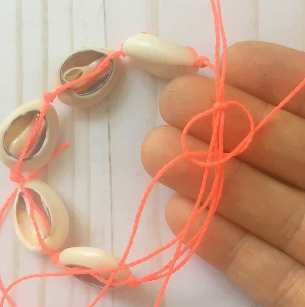 macrame knot for bracelet closure